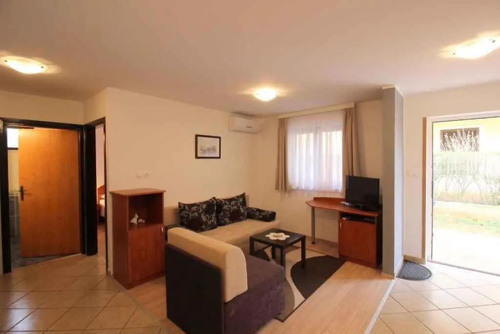 Apartment In Novigrad/Istrien 9505 Karpinjan