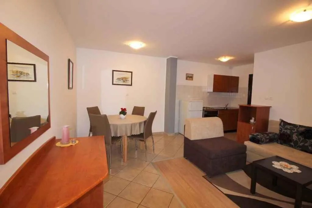 Apartment In Novigrad/Istrien 9505 Karpinjan